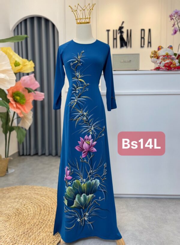 Áo Dài Bà Sui Lụa Xanh Dương Đậm Vẽ Hoa Sen Pha Màu BS12