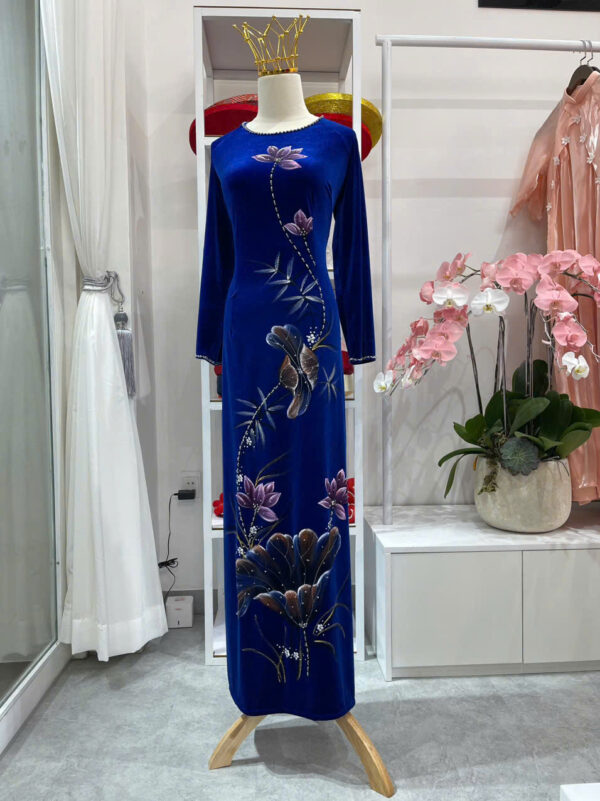Áo Dài Bà Sui Nhung Xanh Coban Đính Pha Lê Hoa Sen BS37