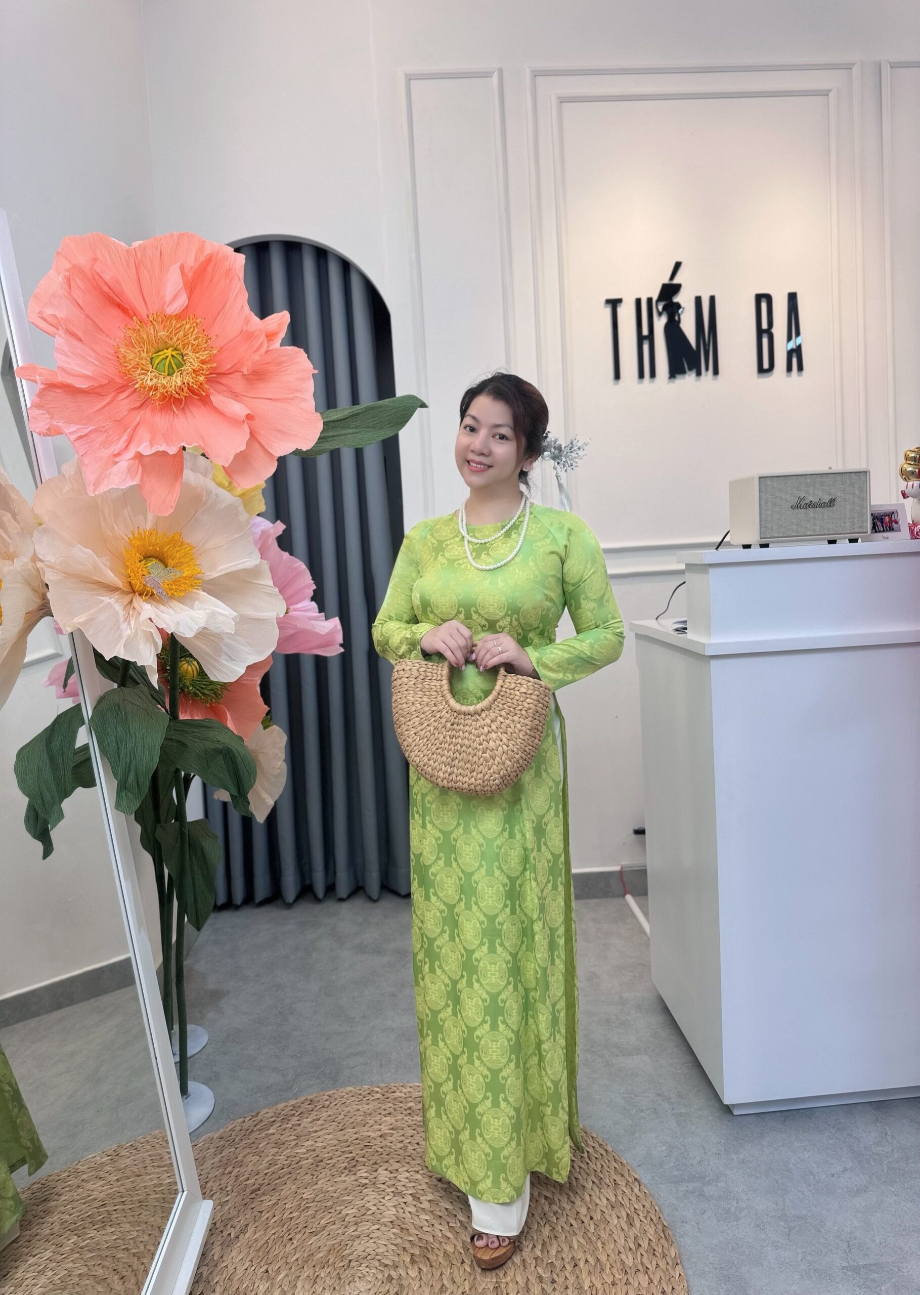 Áo Dài Gấm Thọ Dơi Cổ Tròn Form Ôm