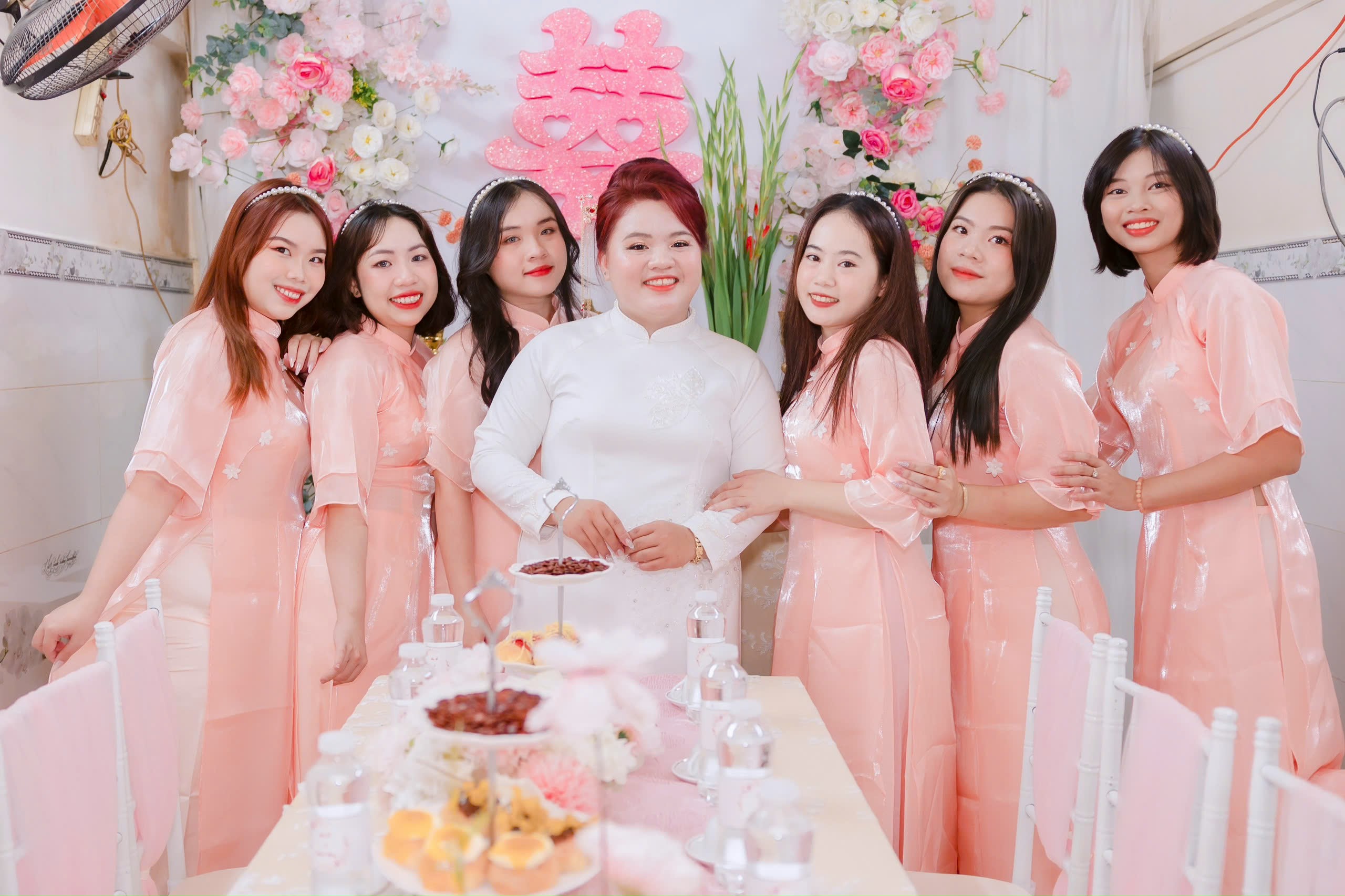 Áo dài cưới Thím Ba may, bán, cho thuê áo dài bưng quả đẹp giá hợp lý tại tphcm