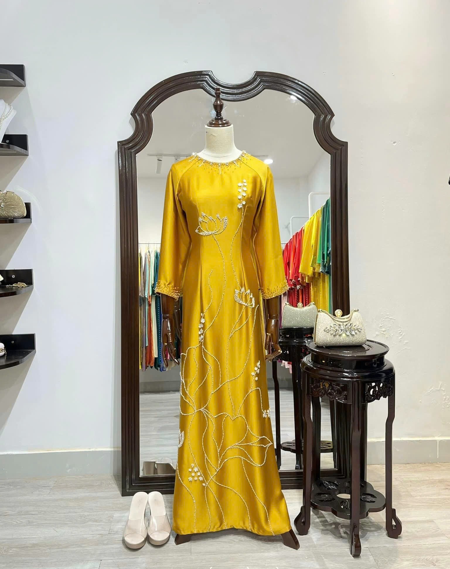 Áo dài Thím Ba bán và cho thuê áo dài đi tiệc đi chơi