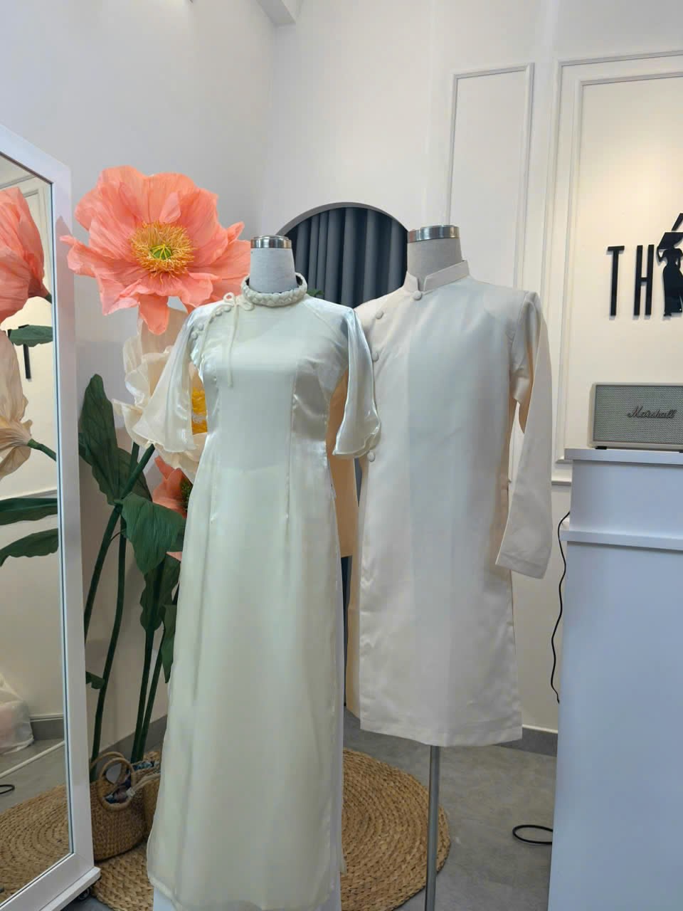 Áo Dài Thím Ba bán, cho thuê áo dài bưng quả đẹp giá rẻ tại tphcm