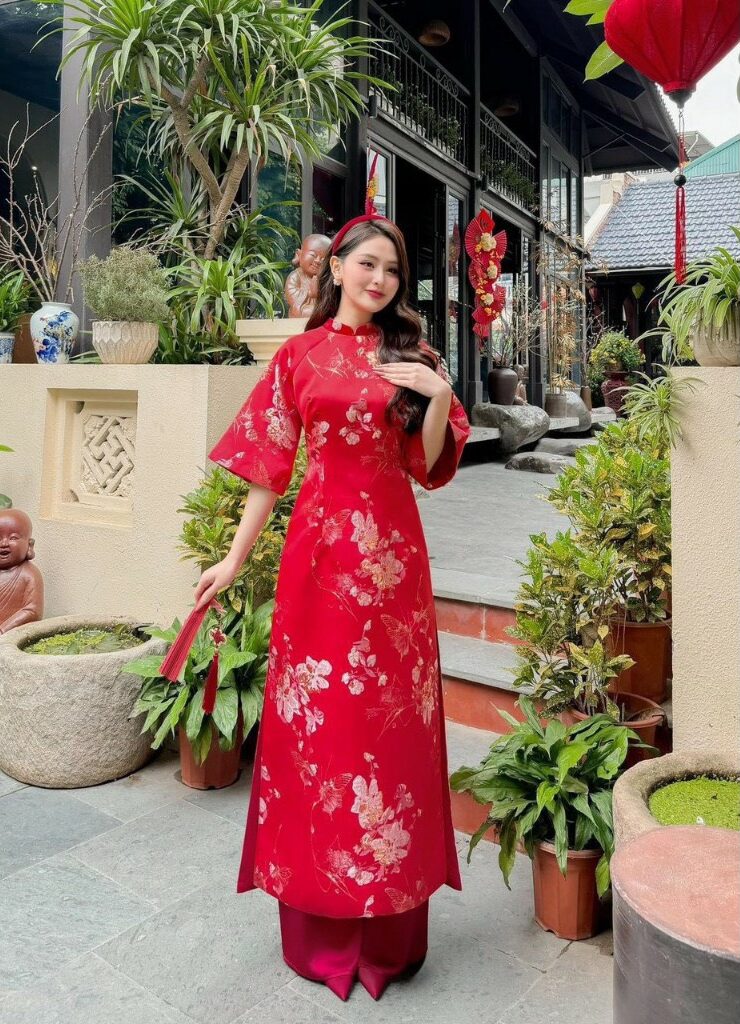 Áo Dài gấm hot trend cánh bướm