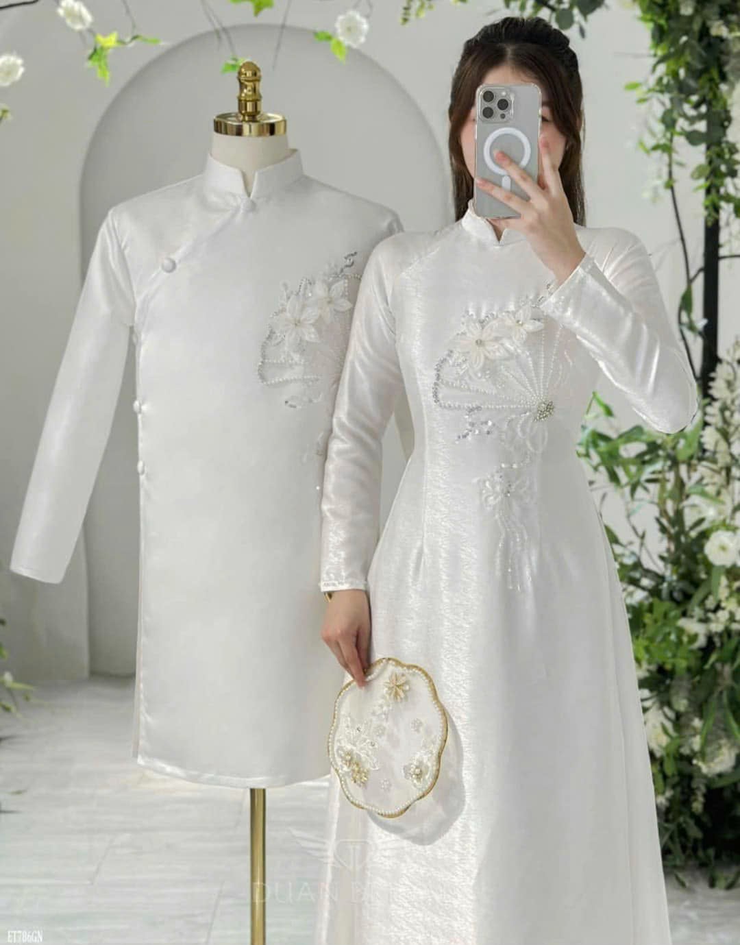 Áo dài cưới Vũ Phiến Hoa trắng